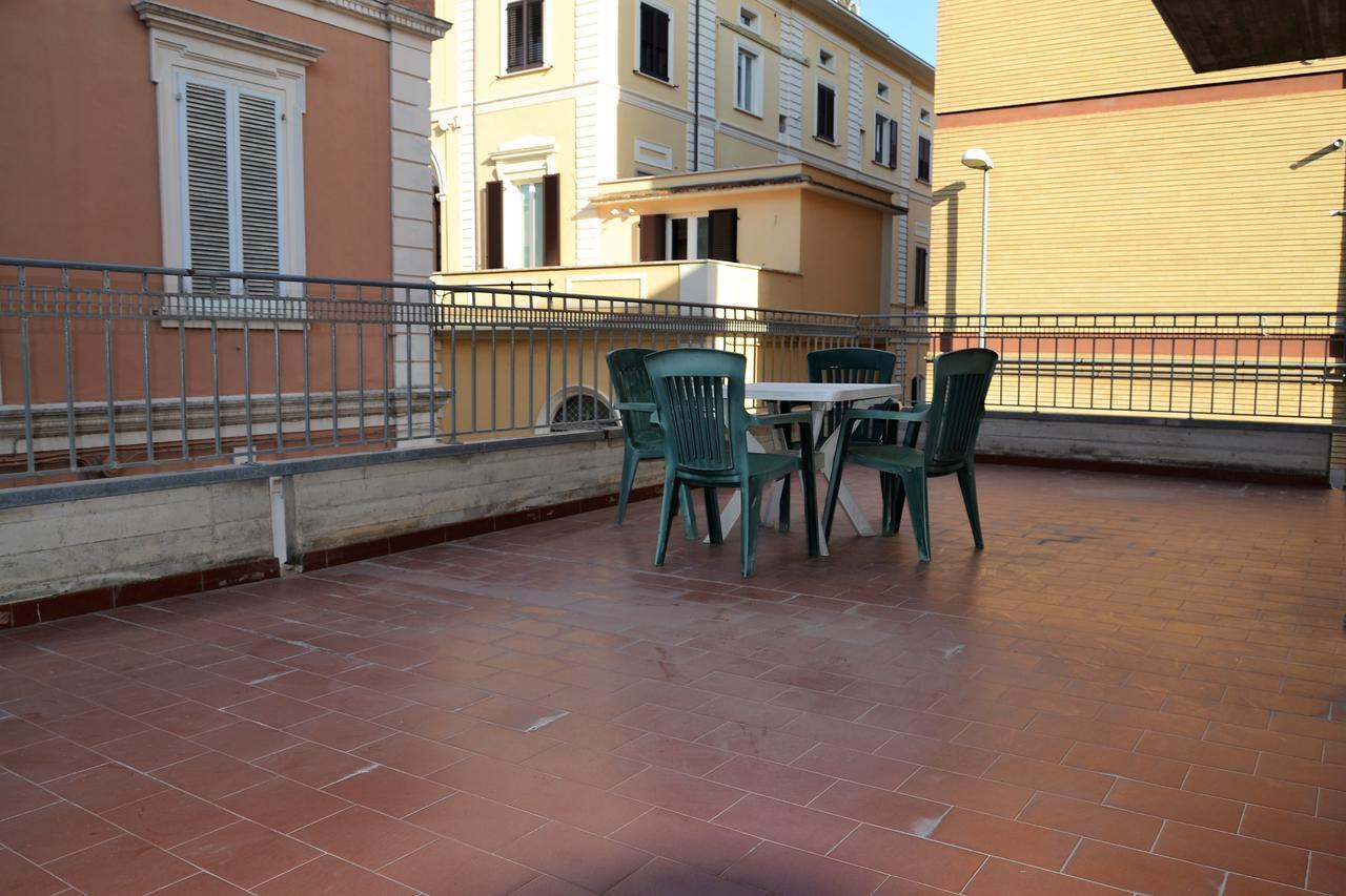 Hotel Antares Garni Giulianova Exterior foto